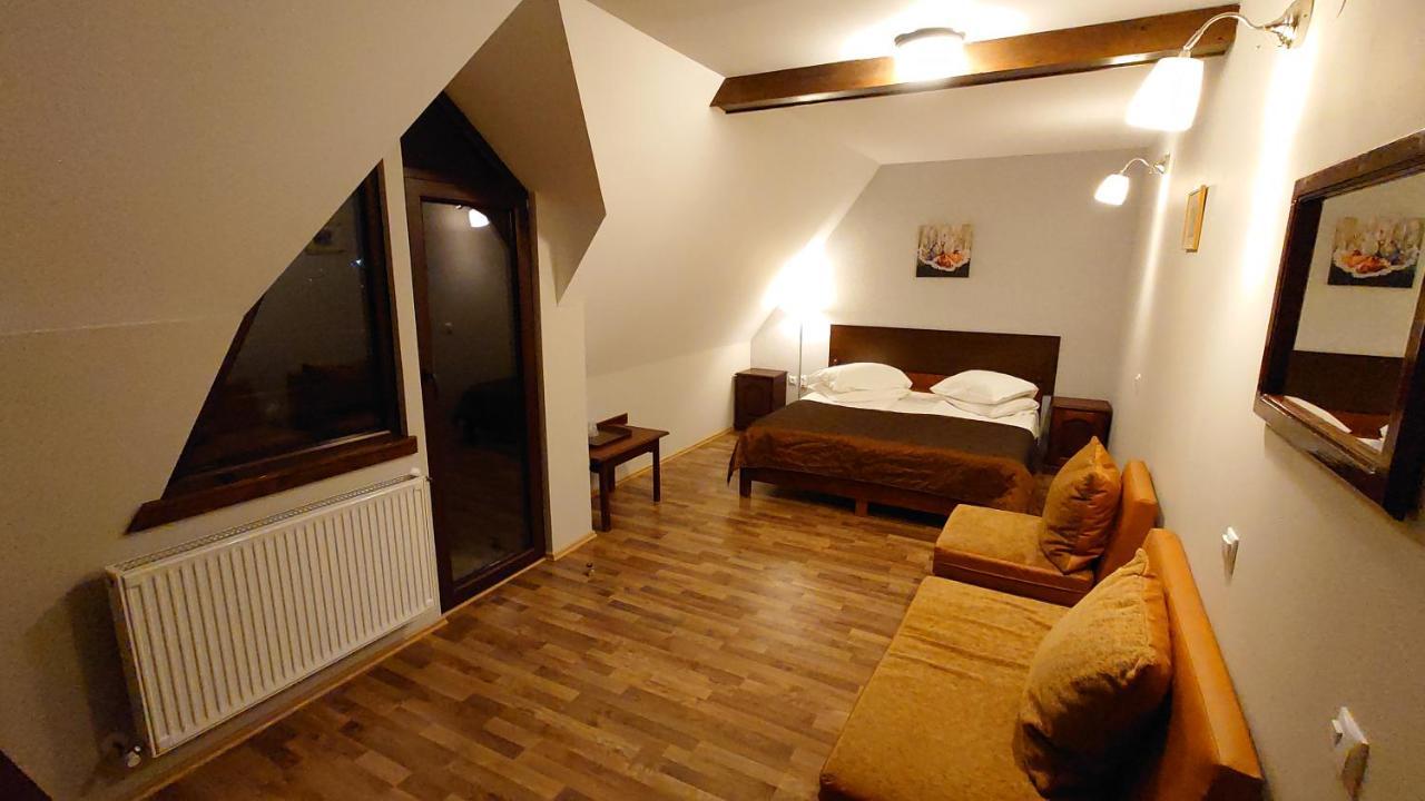 Pensiunea Musatinii Gasthof 4*